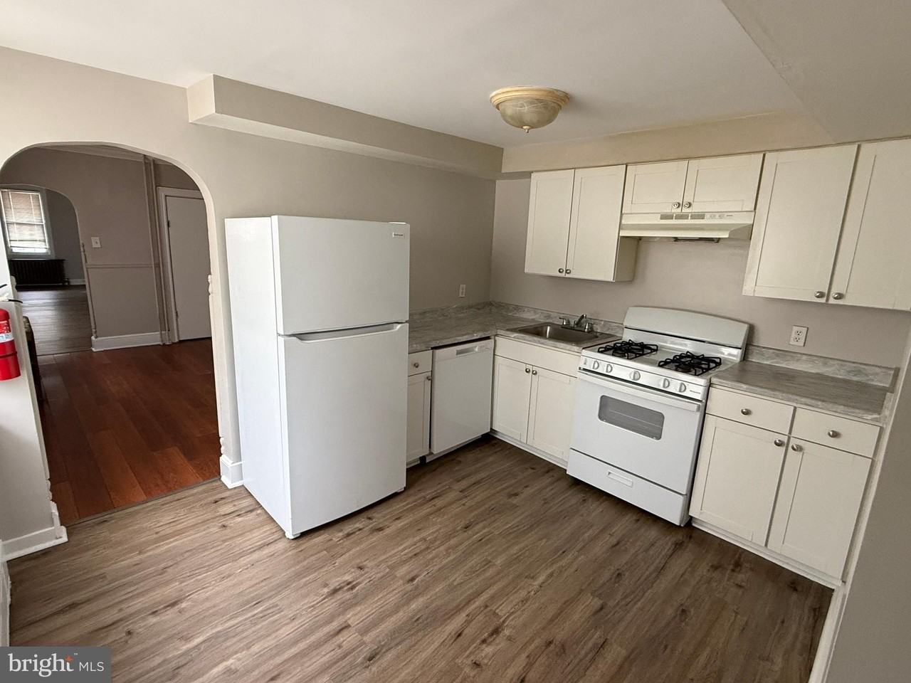 635 Bordentown Rd - Photo 6 of 15