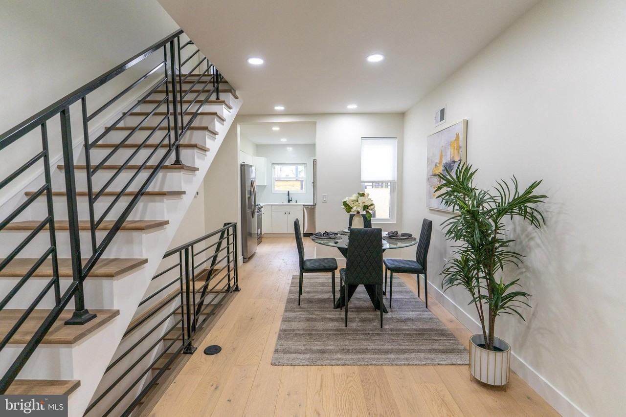 622 Mcclellan St - Photo 3 of 50