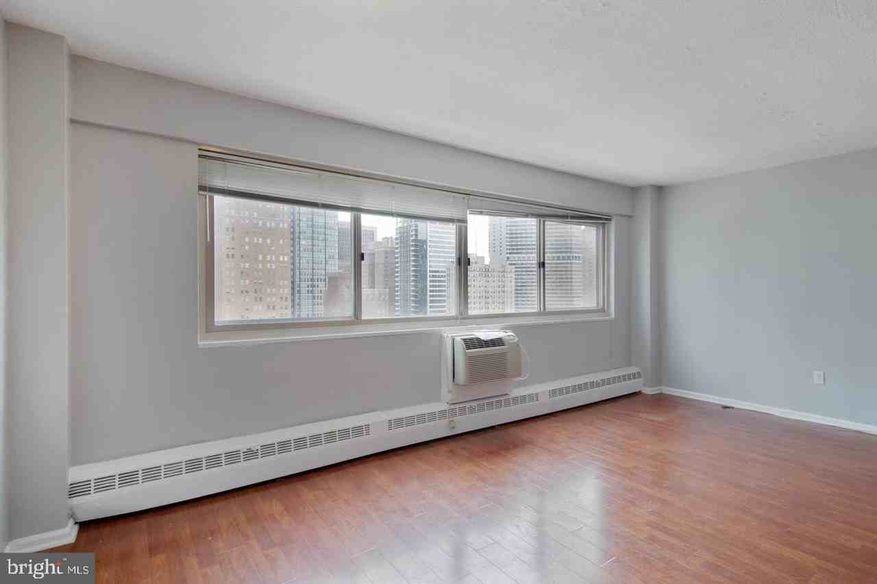 2101 Chestnut St Unit 1608-17 #1608 - Photo 7 of 28