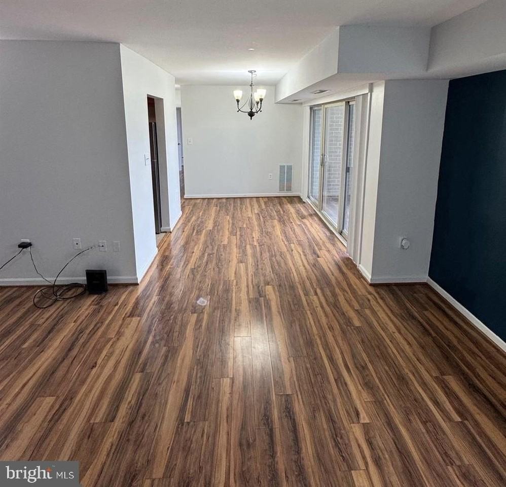 1600 Renate Dr Apt 302 #302 - Photo 2 of 16