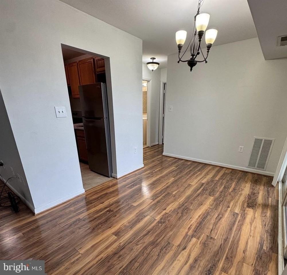 1600 Renate Dr Apt 302 #302 - Photo 3 of 16