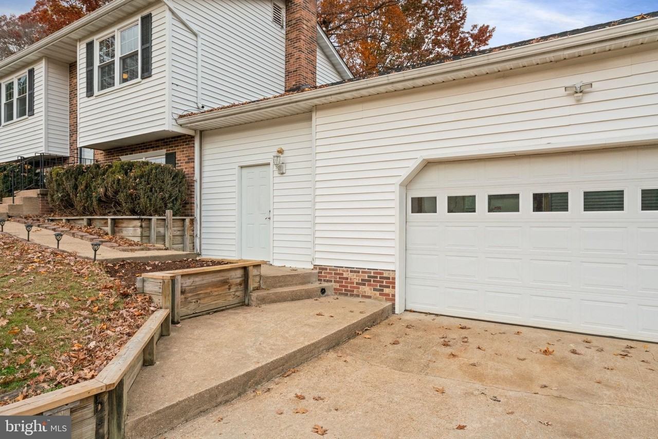 223 Sagun Dr - Photo 5 of 50