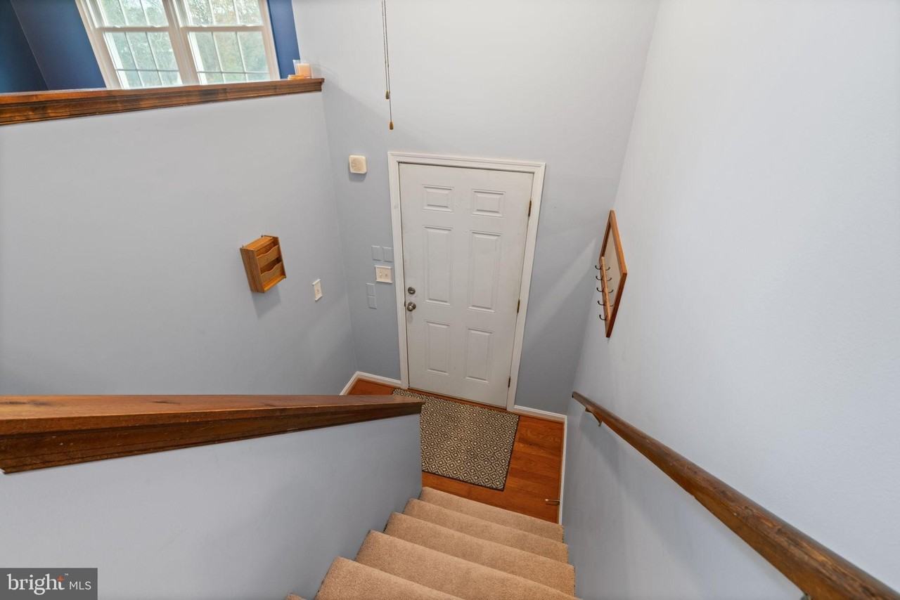 223 Sagun Dr - Photo 6 of 50