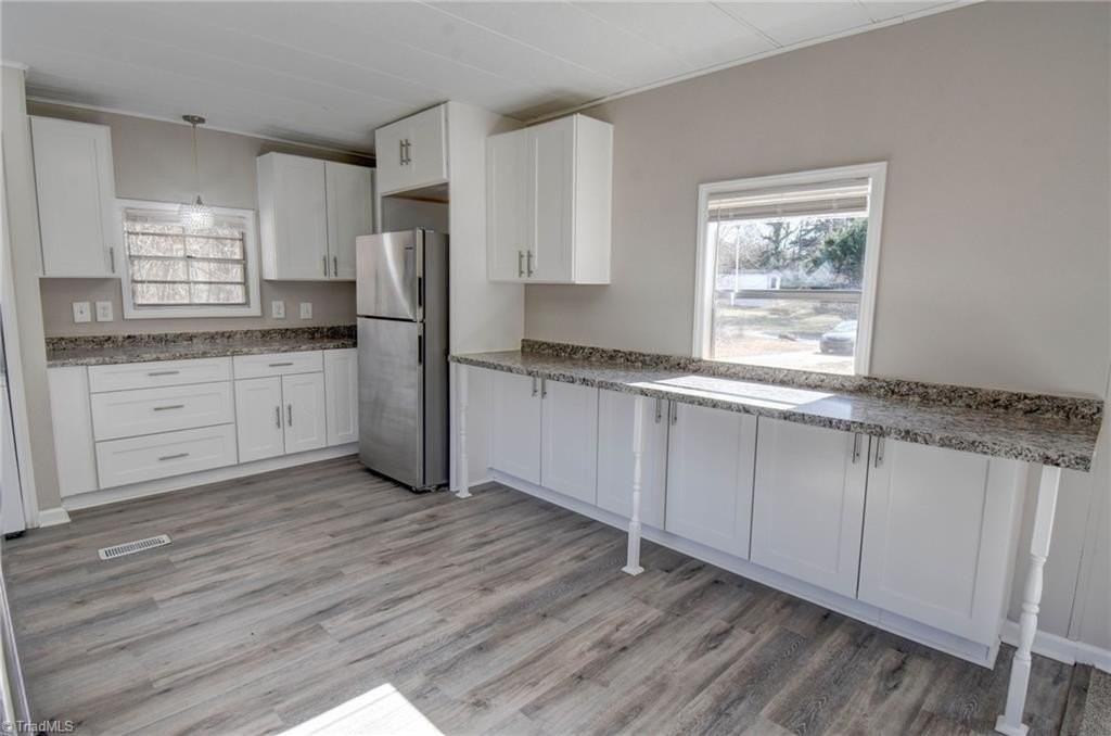 4574 Calhoun Dr - Photo 7 of 19