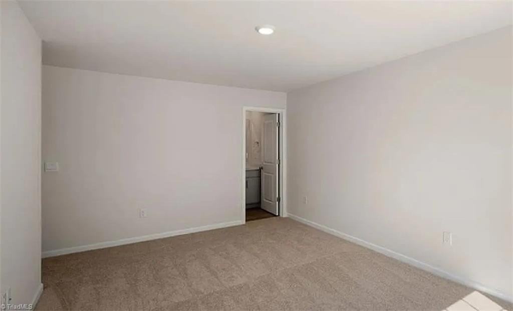 1419 Maltese Ln - Photo 6 of 8