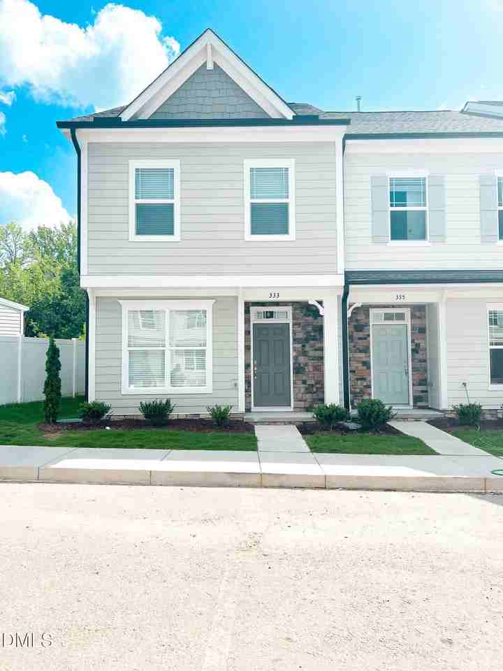 333 Old Grove Ln - Photo 2 of 16