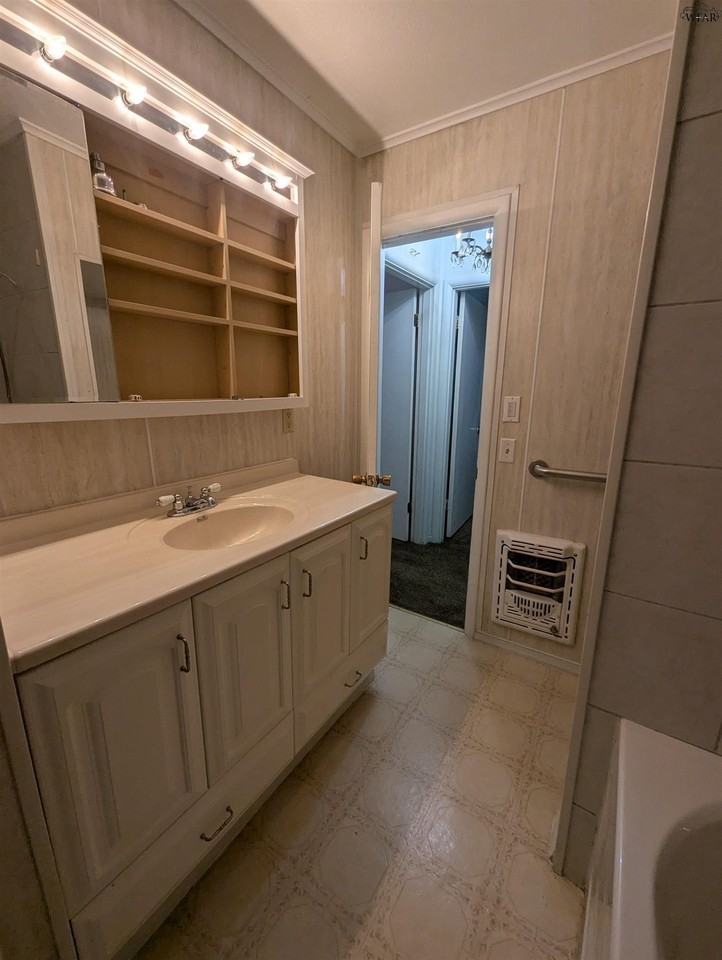 1706 Katherine Dr - Photo 3 of 25