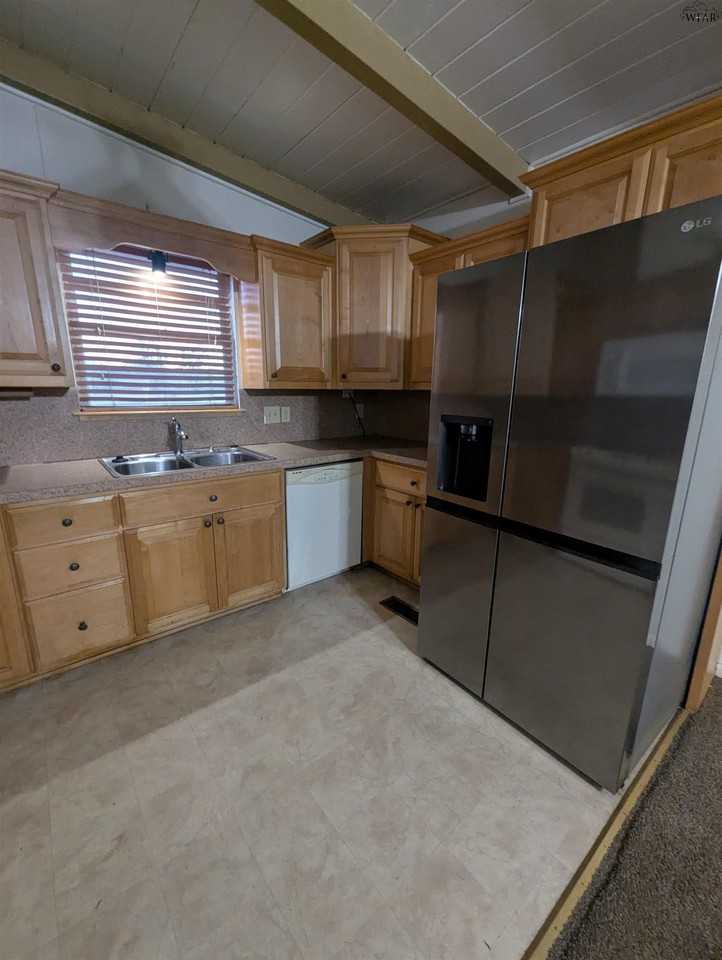 1706 Katherine Dr - Photo 5 of 25