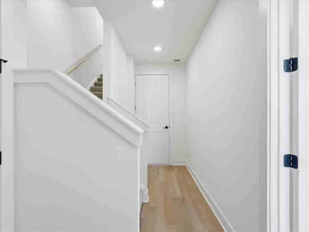 338 Highbridge Ln - Photo 2 of 28