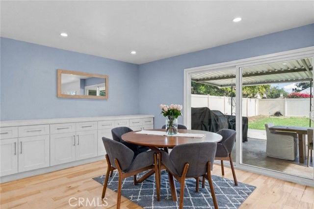 914 Kirkwood Ave - Photo 7 of 8