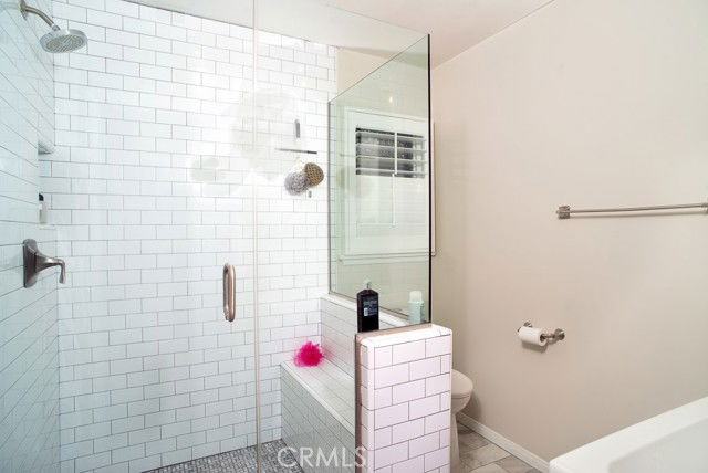 6458 Hanna Ave - Photo 2 of 8