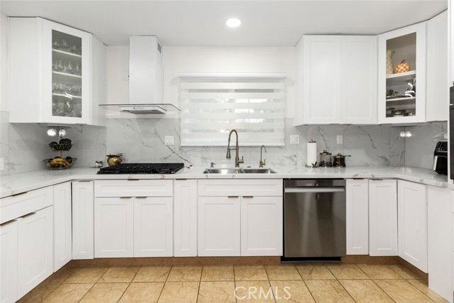 11377 Gaynor Ave - Photo 6 of 8