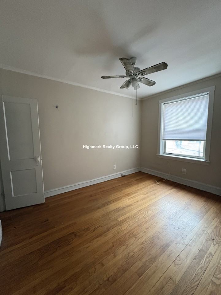 2342 W Touhy Ave #2BA - Photo 5 of 7