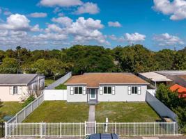 featured image of 1265 Ne 142nd St