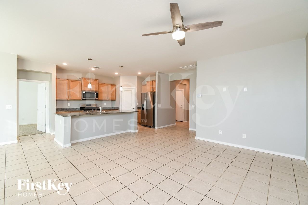 7059 E Gamebird Way - Photo 4 of 16