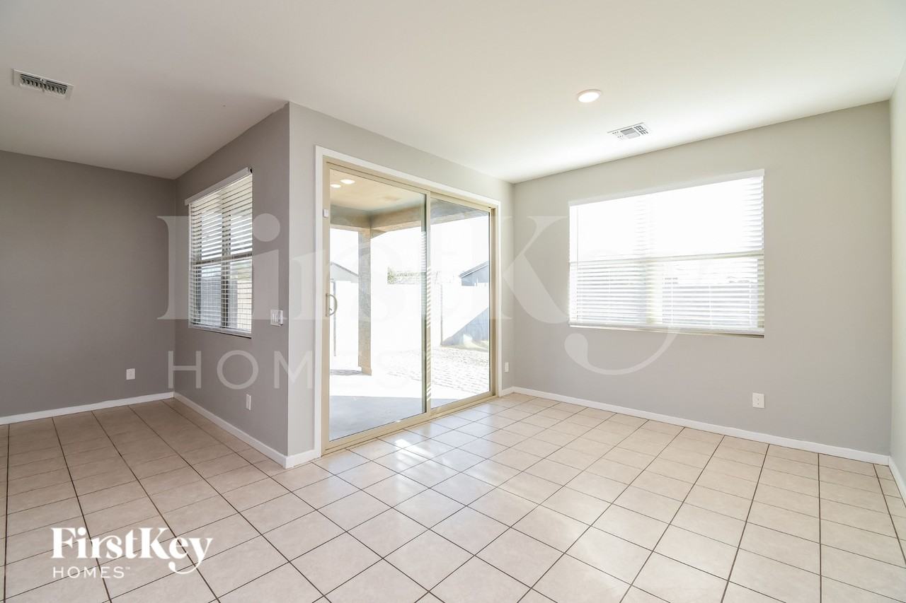 7059 E Gamebird Way - Photo 5 of 16