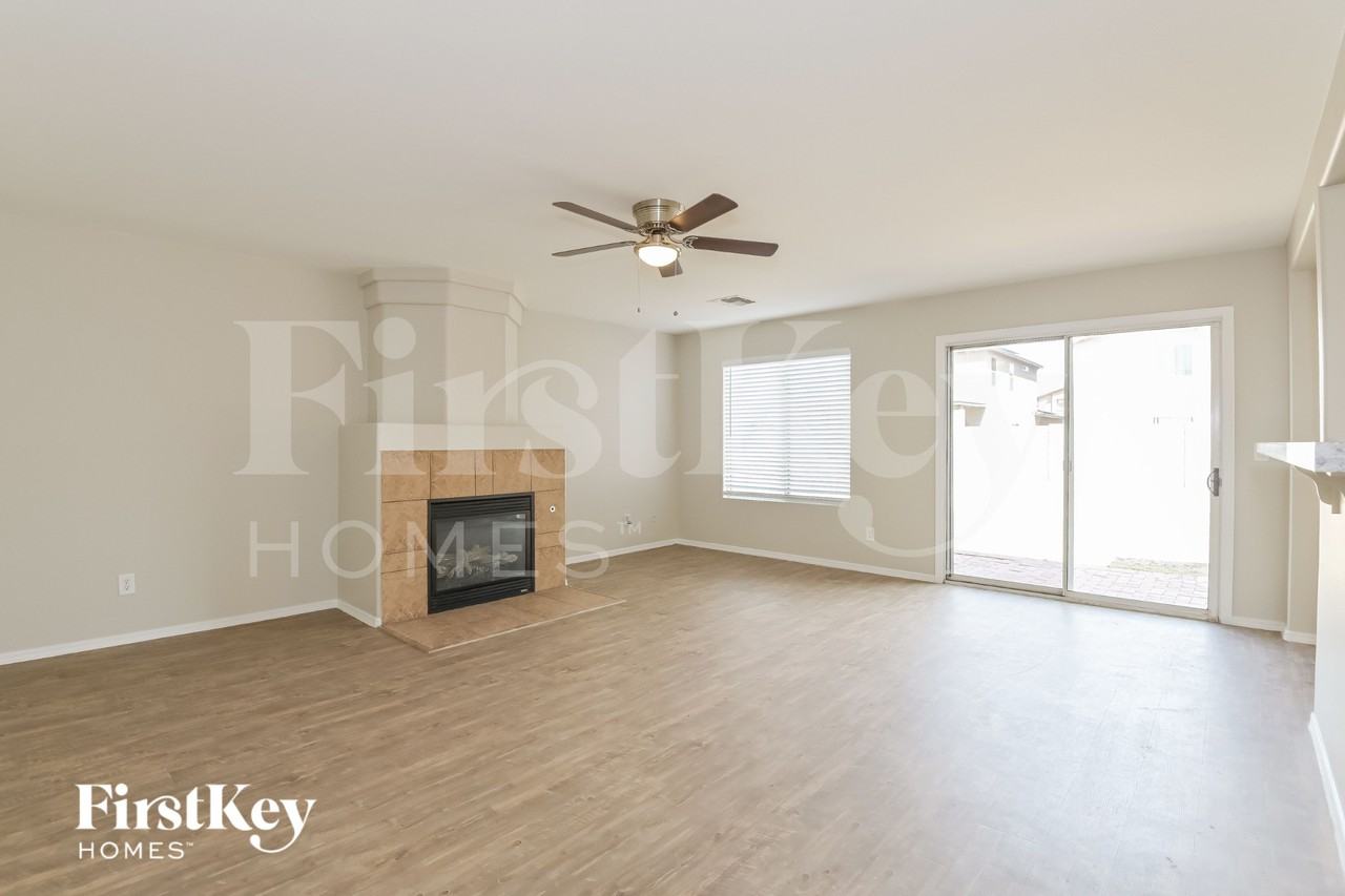 6887 S Martlet Dr - Photo 3 of 15