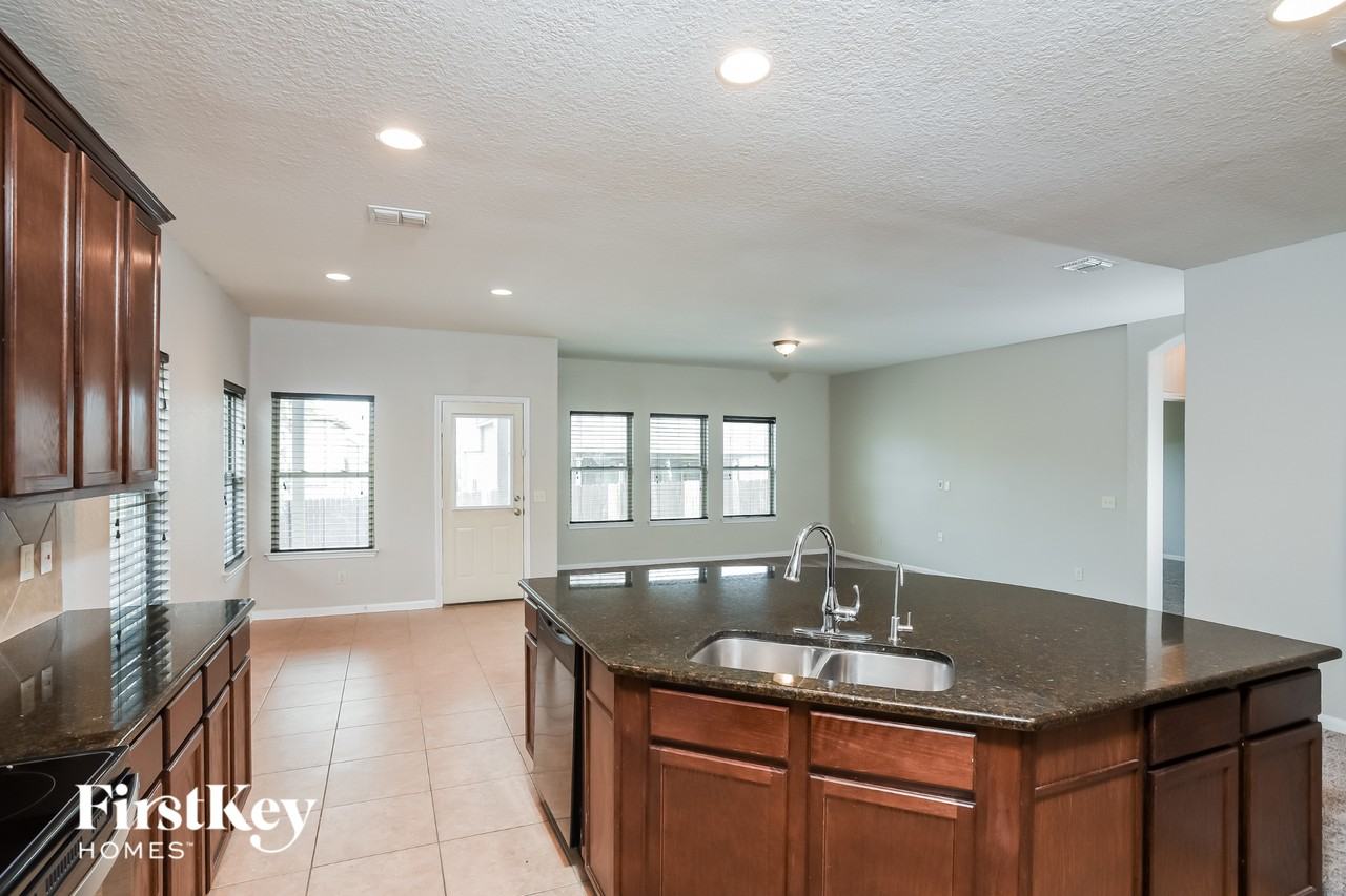 10523 Branch Post - Photo 7 of 15