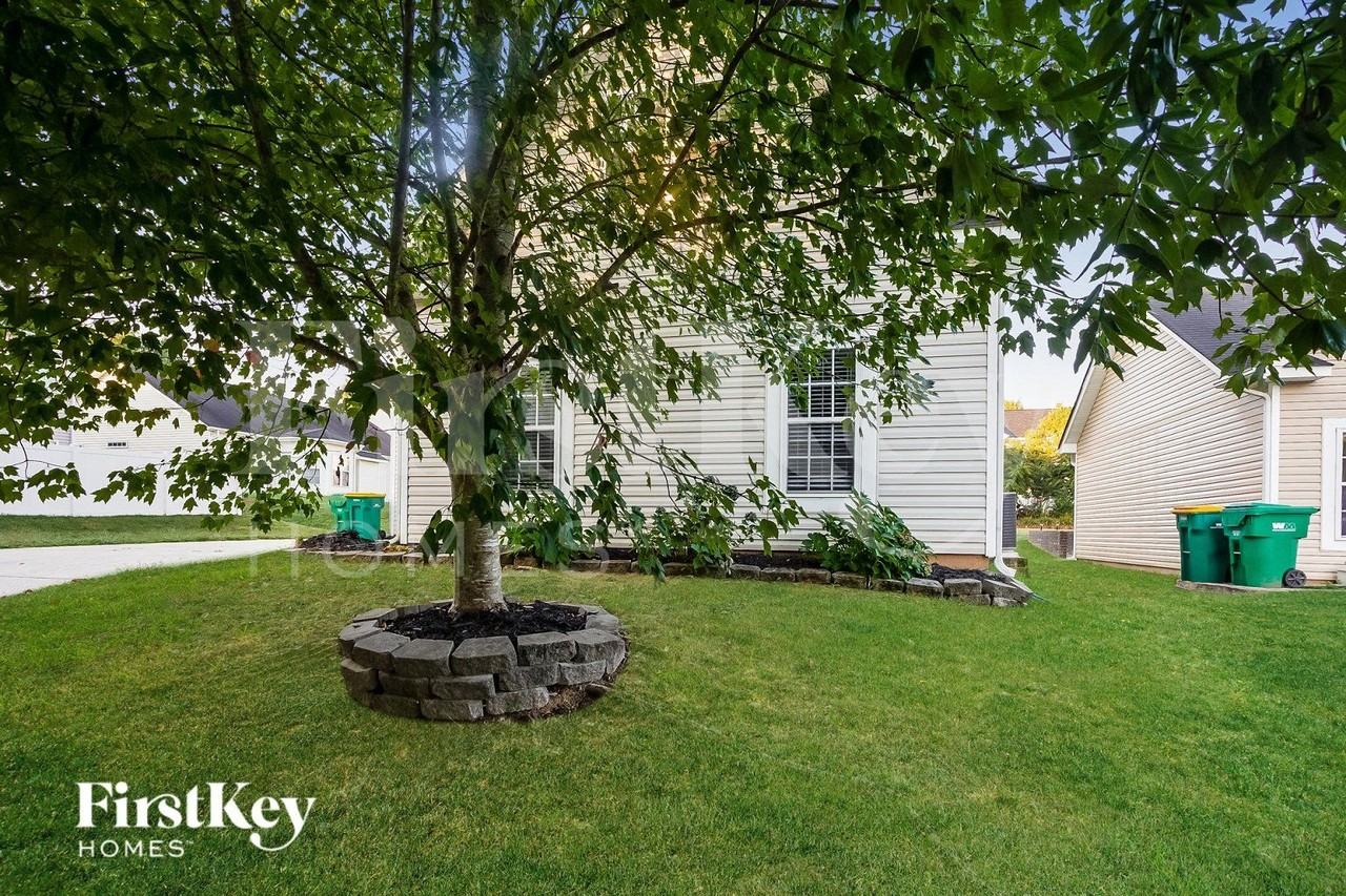 8414 Dawson Ln - Photo 2 of 15