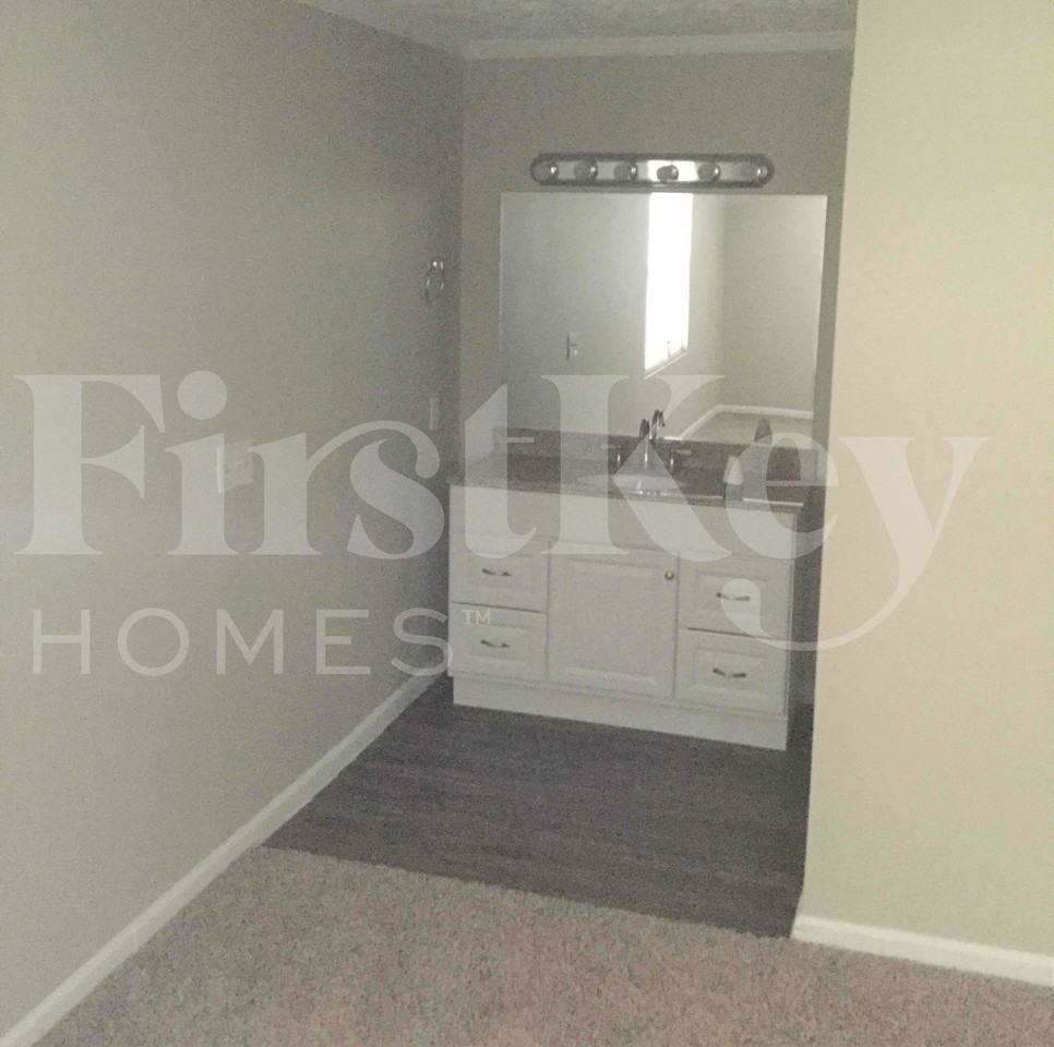 3571 Orbit Ct - Photo 5 of 12