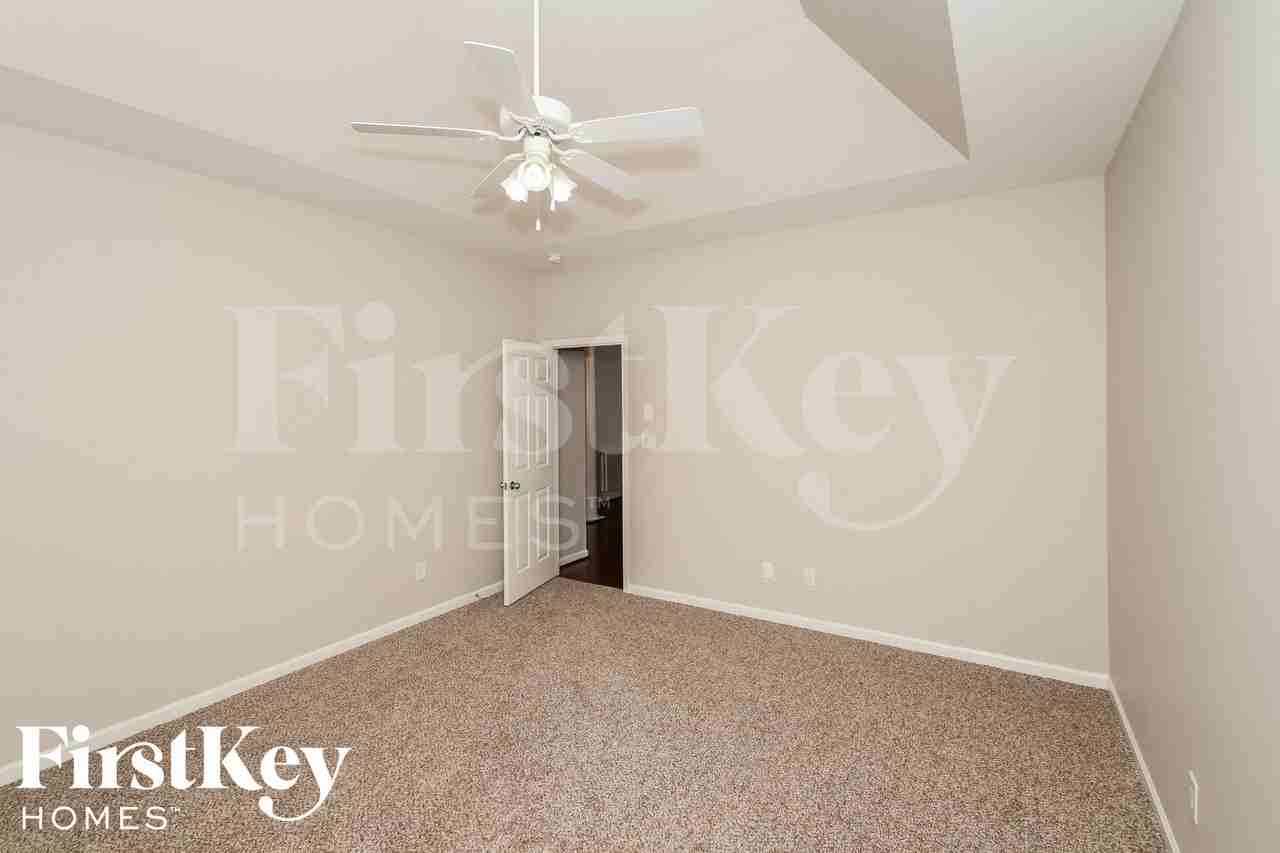 3004 Buttercup Cir - Photo 7 of 15