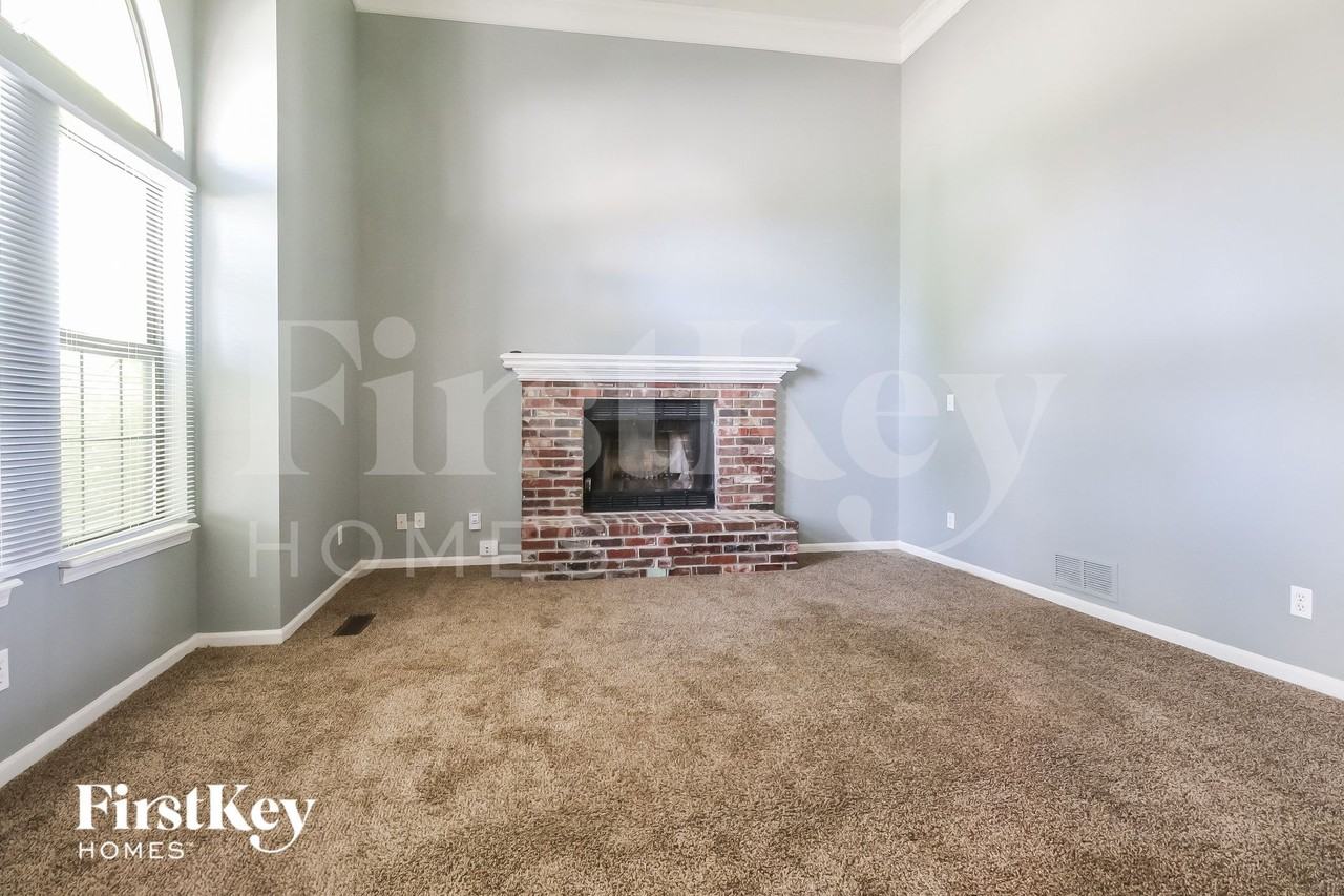 146 Nw 101st St - Photo 3 of 15