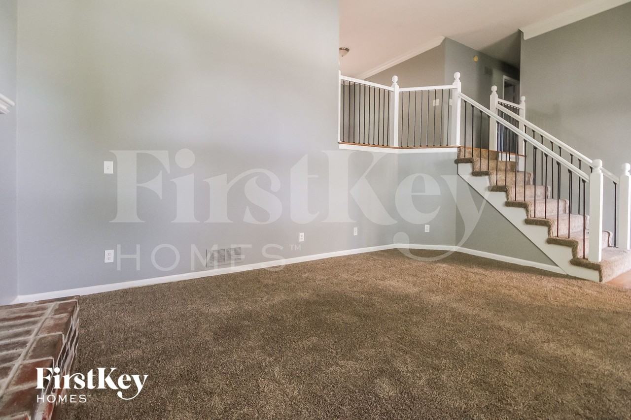 146 Nw 101st St - Photo 4 of 15