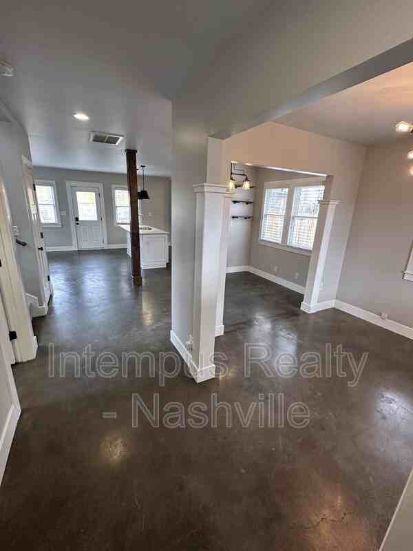 548 Veritas St - Photo 2 of 21