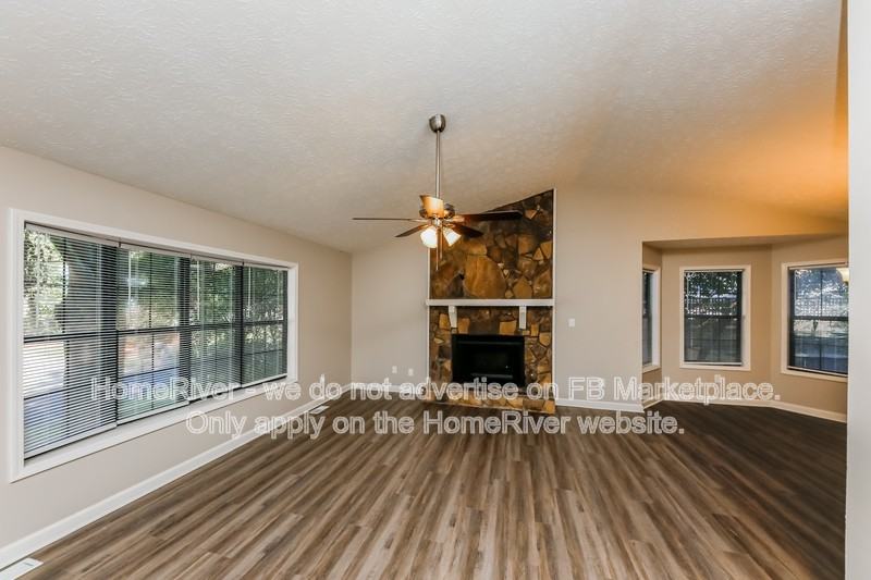 1117 Durrell St - Photo 4 of 20