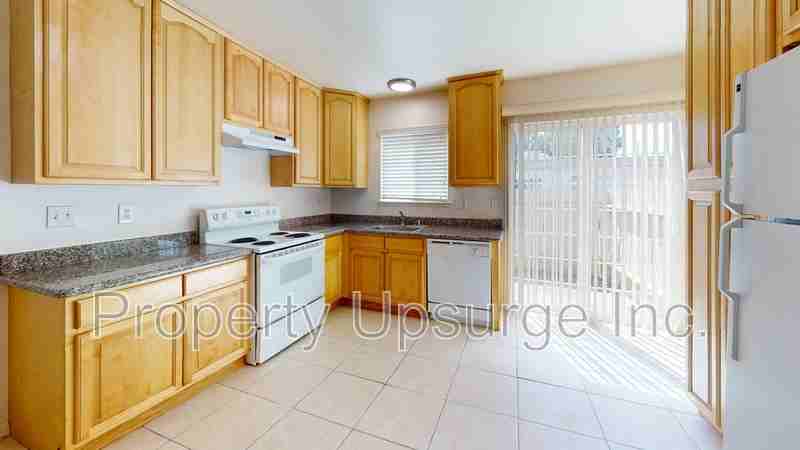 1013 Echo Rd #12 - Photo 5 of 18