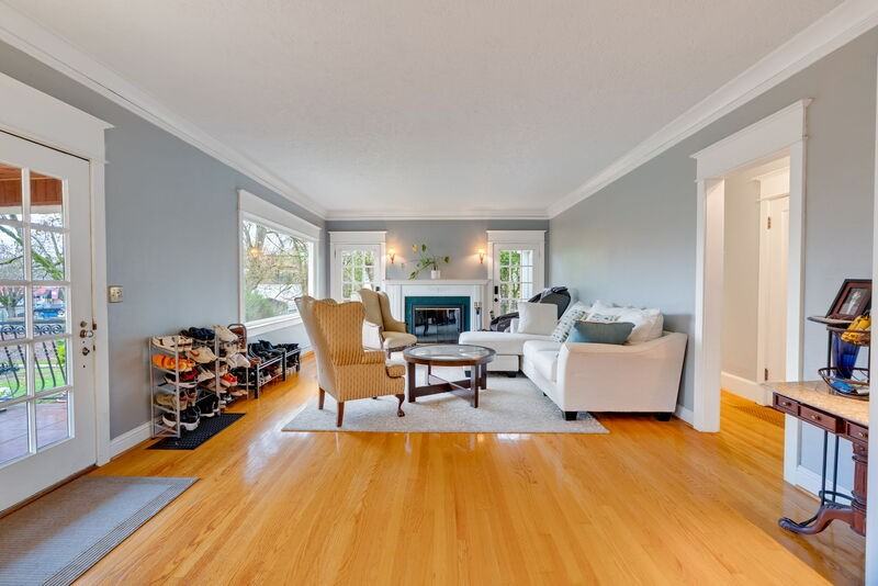 3321 Ne Peerless Pl - Photo 7 of 38