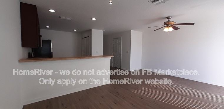 292 Winding Vine Ln #17 - Photo 2 of 22