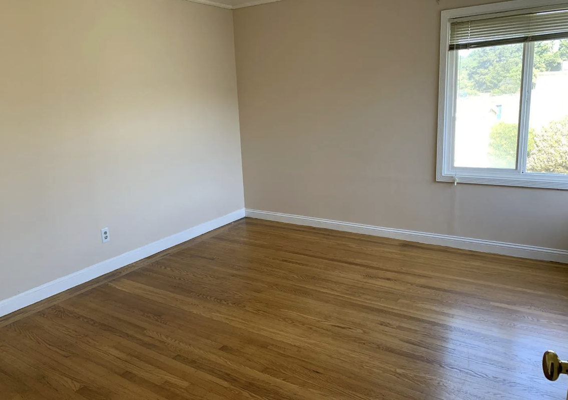 500 87th St - Photo 6 of 11