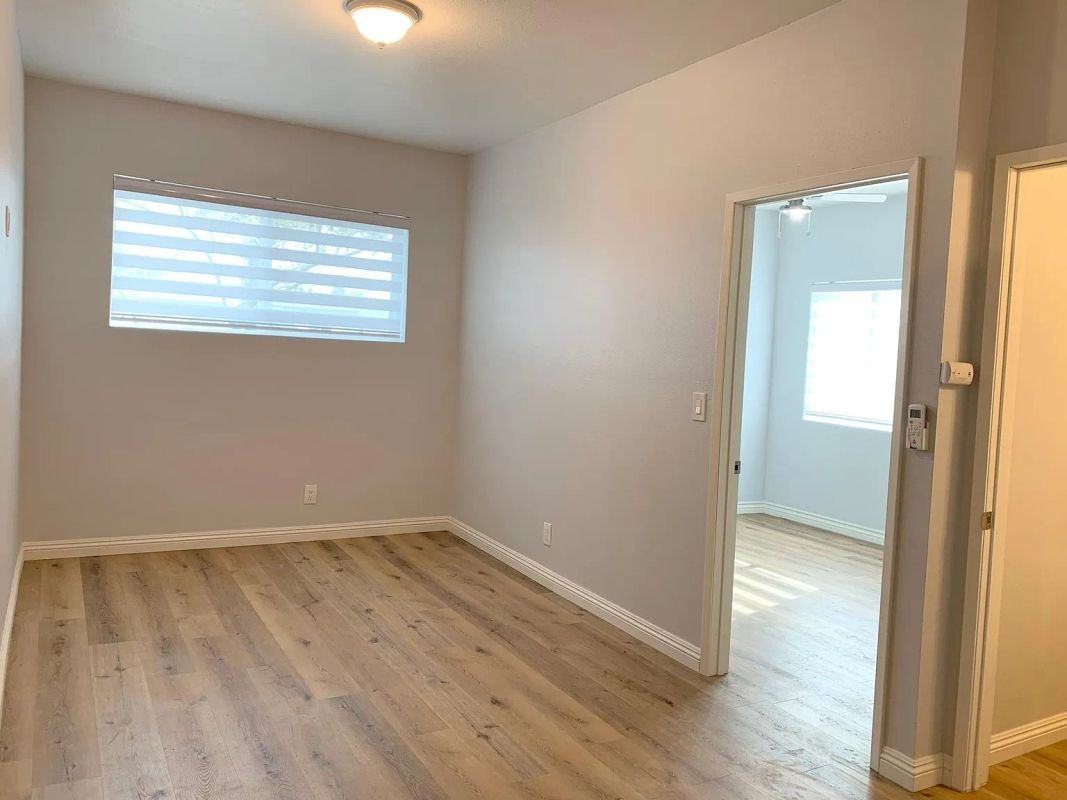 1479 W Roberta Ave ##B - Photo 4 of 10