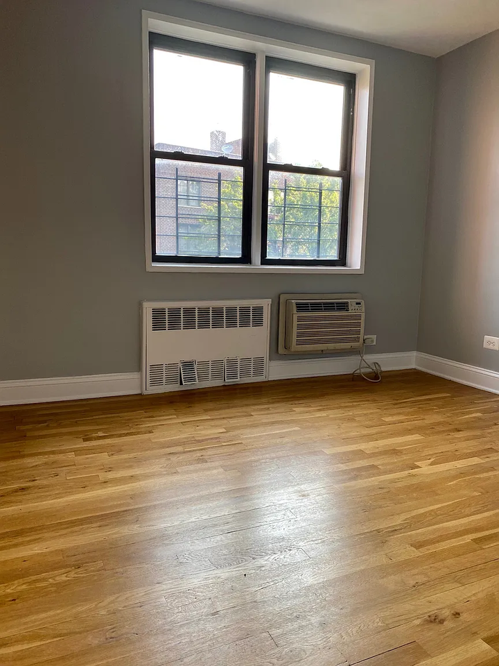 2461 Davidson Ave #1 - Photo 5 of 8