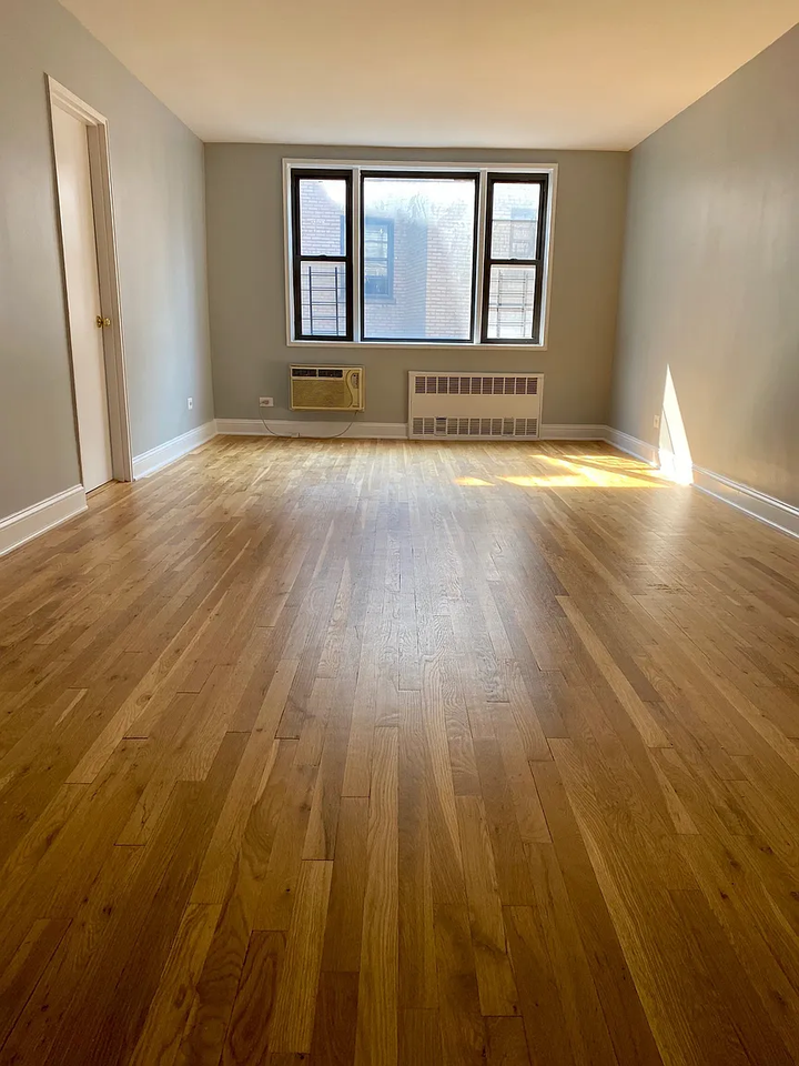 2461 Davidson Ave #1 - Photo 6 of 8