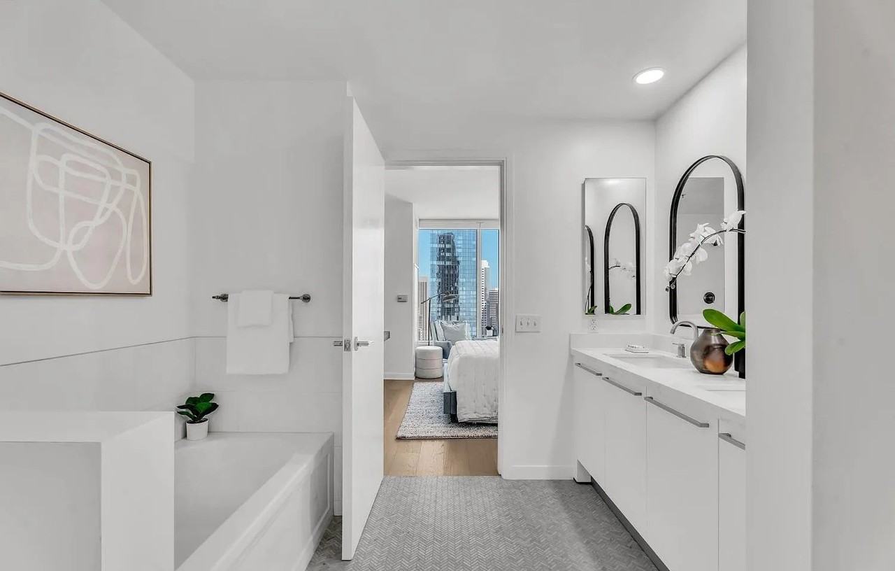 425 1st St #3406 - Photo 6 of 28