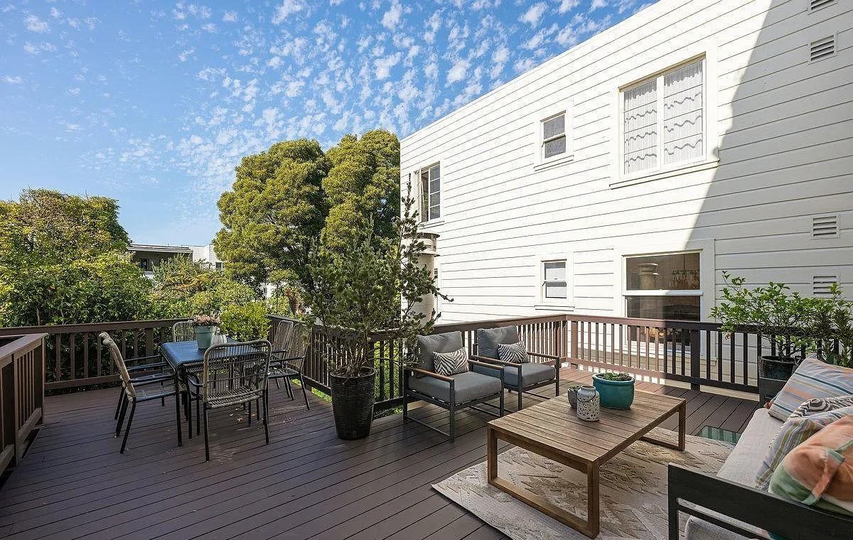 1242 Francisco St #2 - Photo 7 of 25