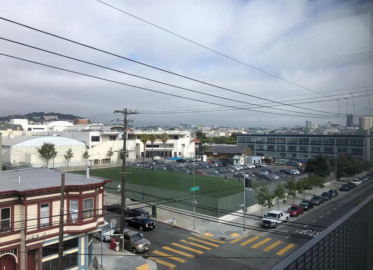 2407 Harrison St #11 - Photo 3 of 18