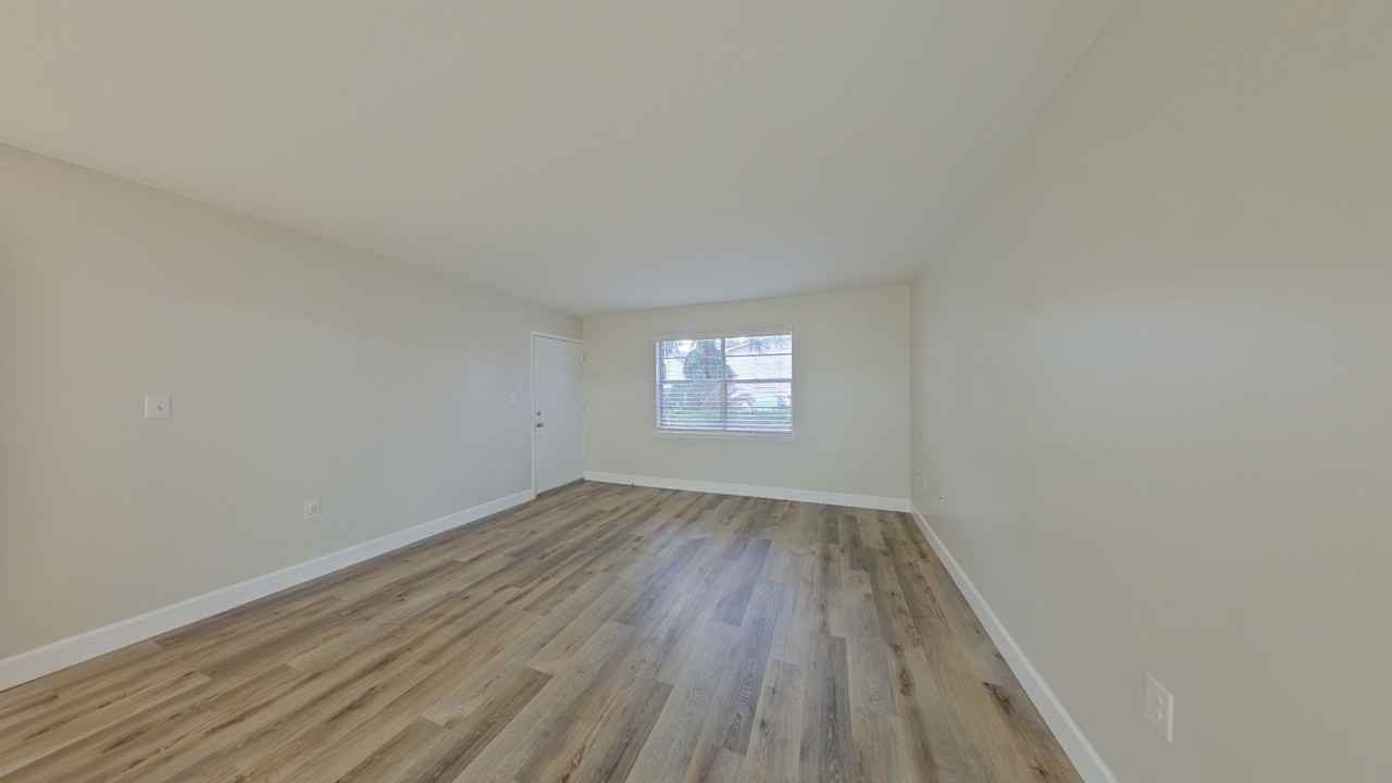 613 Colonial Dr #1 - Photo 5 of 18