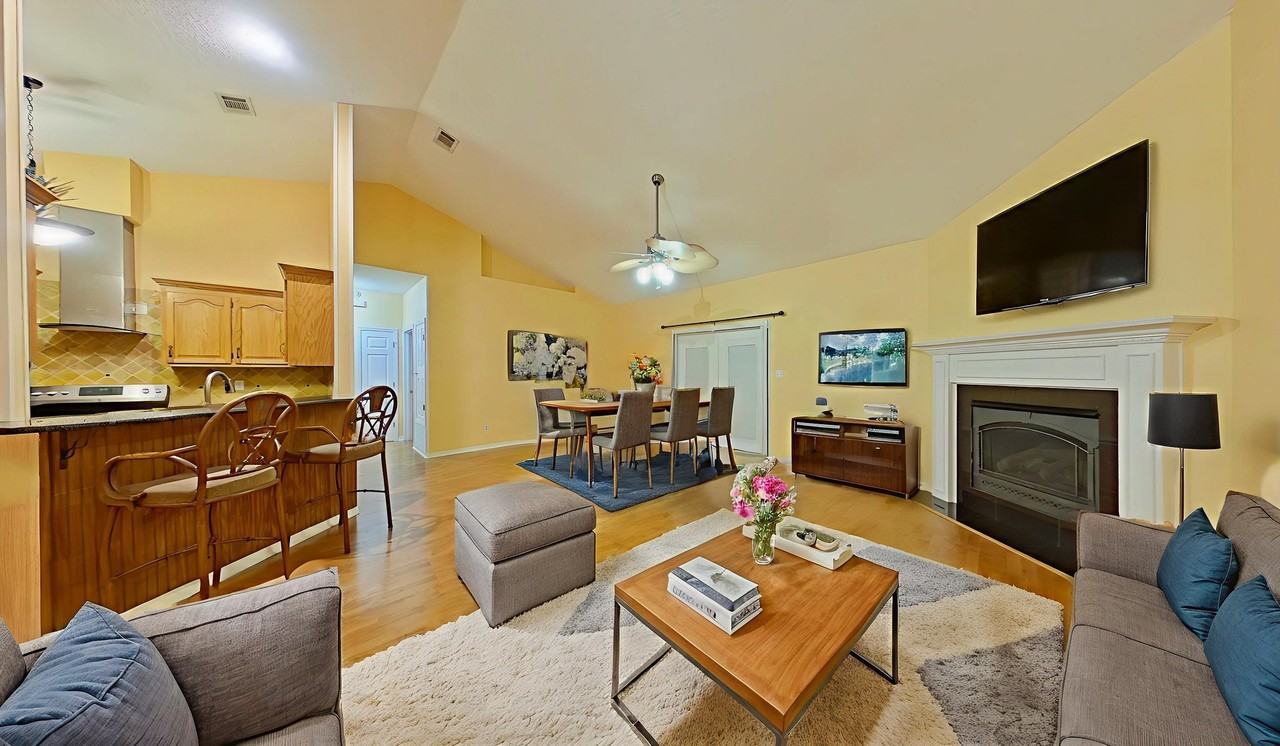 2080 Biscayne Blvd - Photo 4 of 23