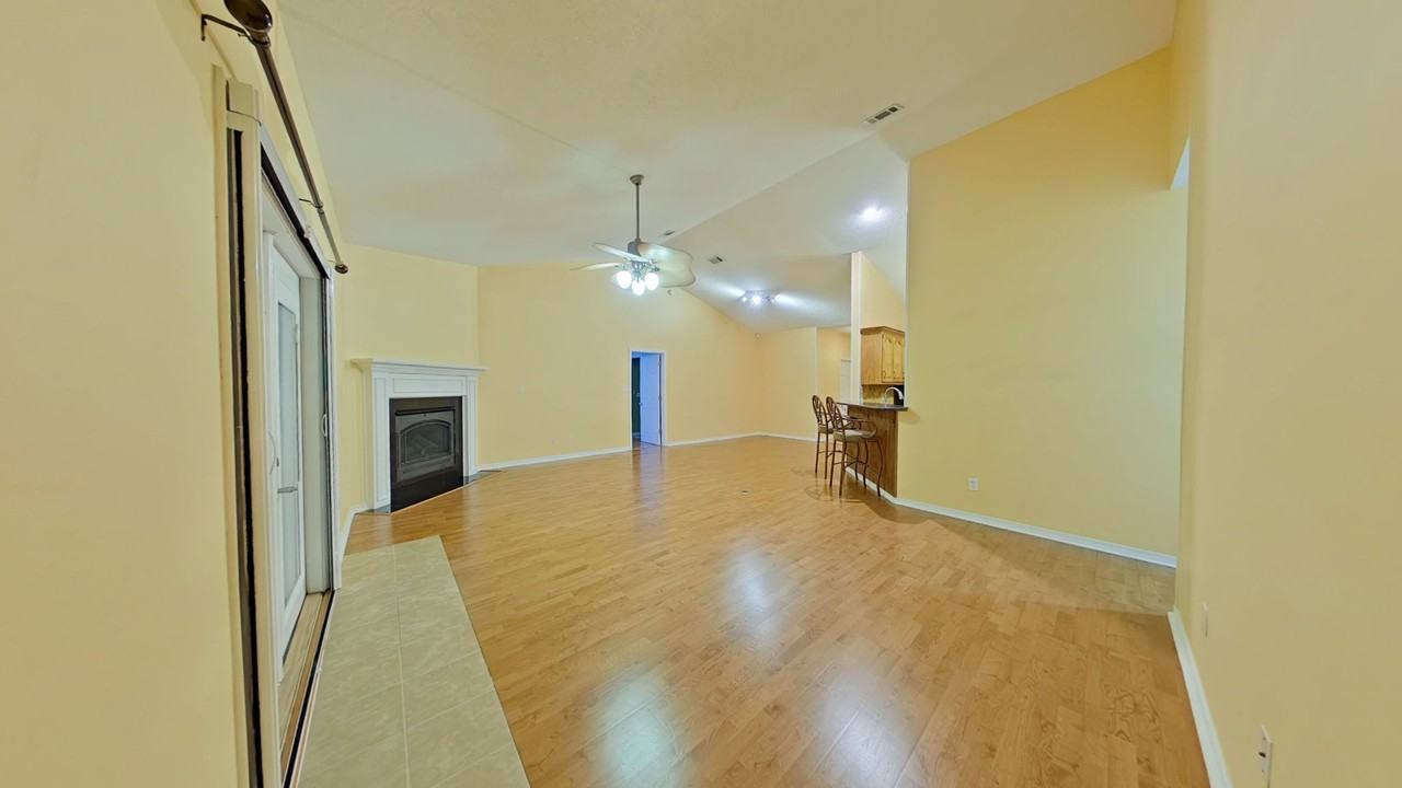 2080 Biscayne Blvd - Photo 5 of 23