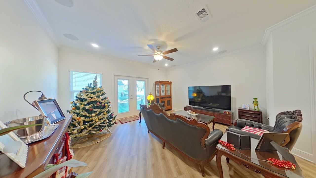 2893 Leahs Ln - Photo 4 of 16