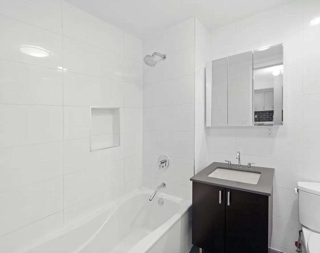 6334 Fresh Pond Rd #2G - Photo 4 of 6