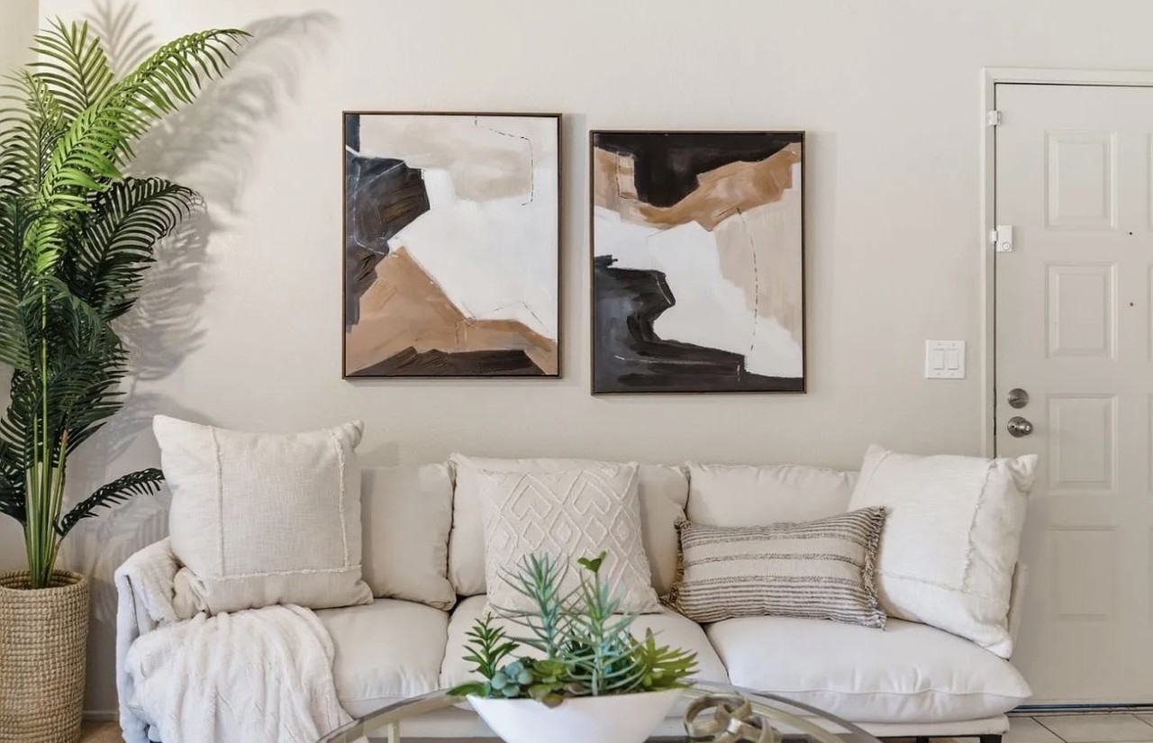 1058 Tekman Dr - Photo 4 of 10