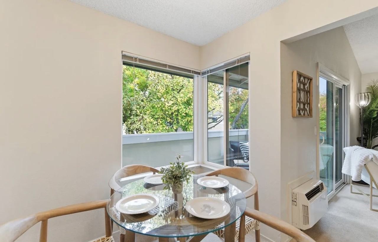 1058 Tekman Dr - Photo 5 of 10