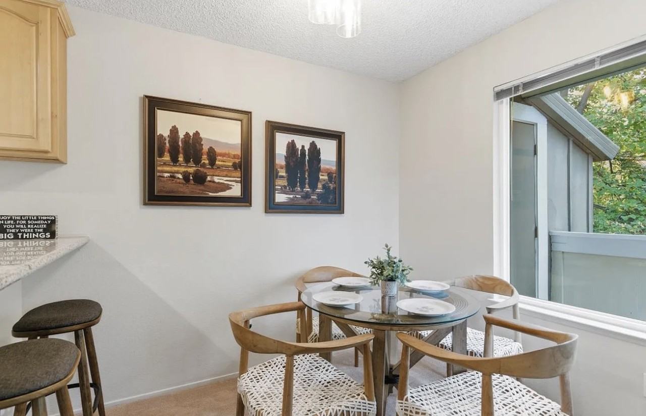 1058 Tekman Dr - Photo 6 of 10