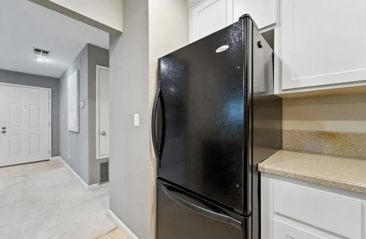 5457 Makati Cir - Photo 5 of 11