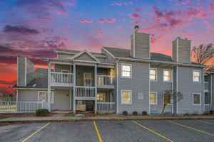 featured image of 1411 N Oakhill Dr