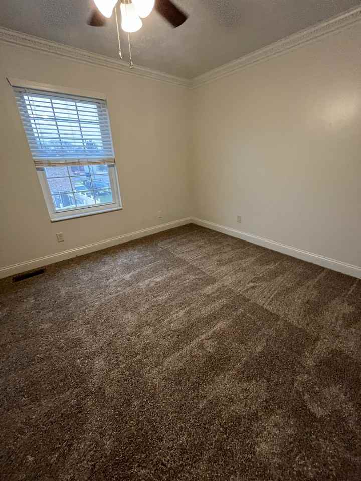 27 N East St #27 - Photo 5 of 10